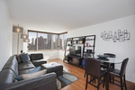 Live in style in this beautifully bright and renovated 1 bed home!